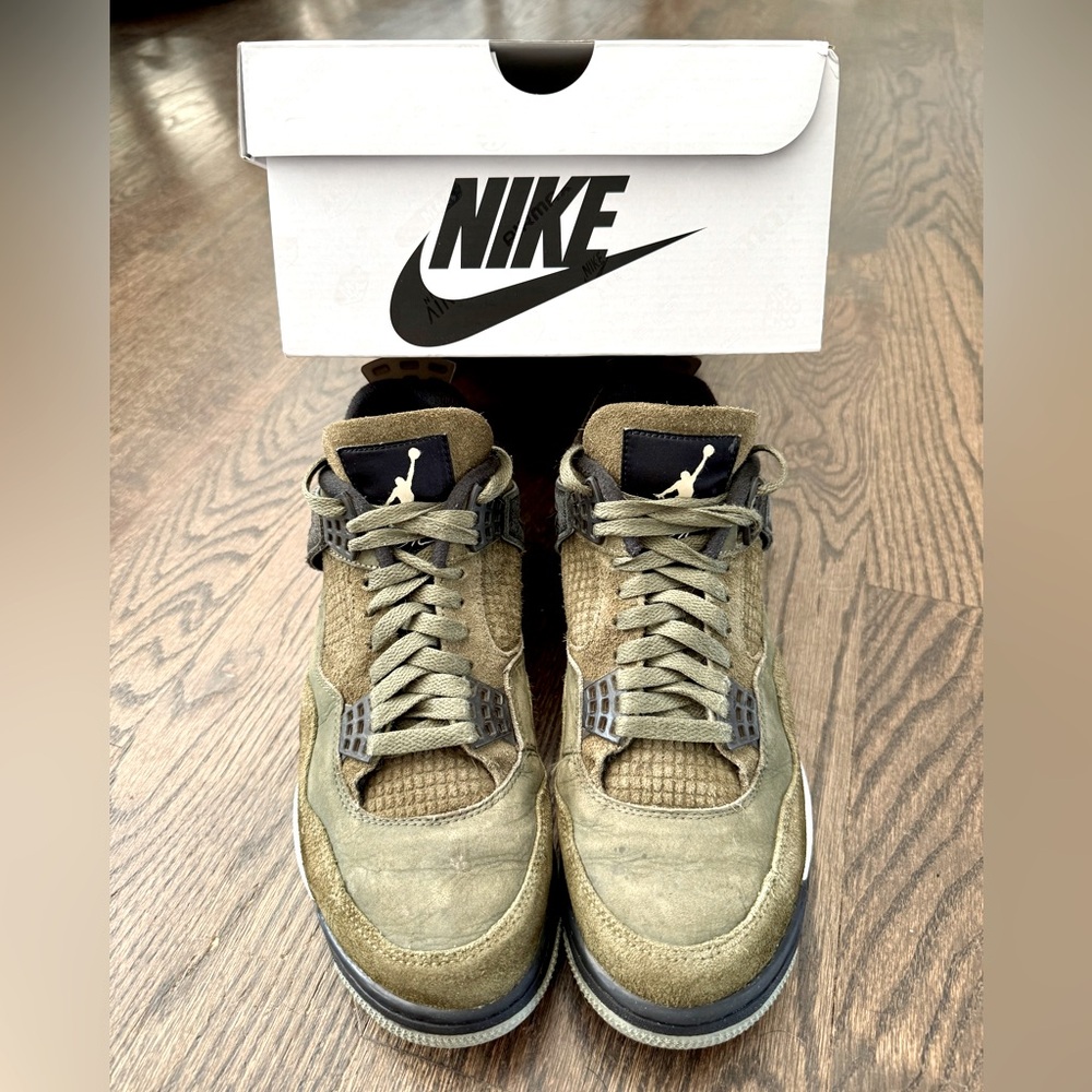 Nike men’s Air Jordan 4 sneakers